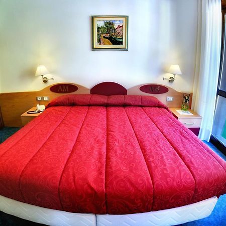 Albergo Miramonti Rabbi Quarto foto